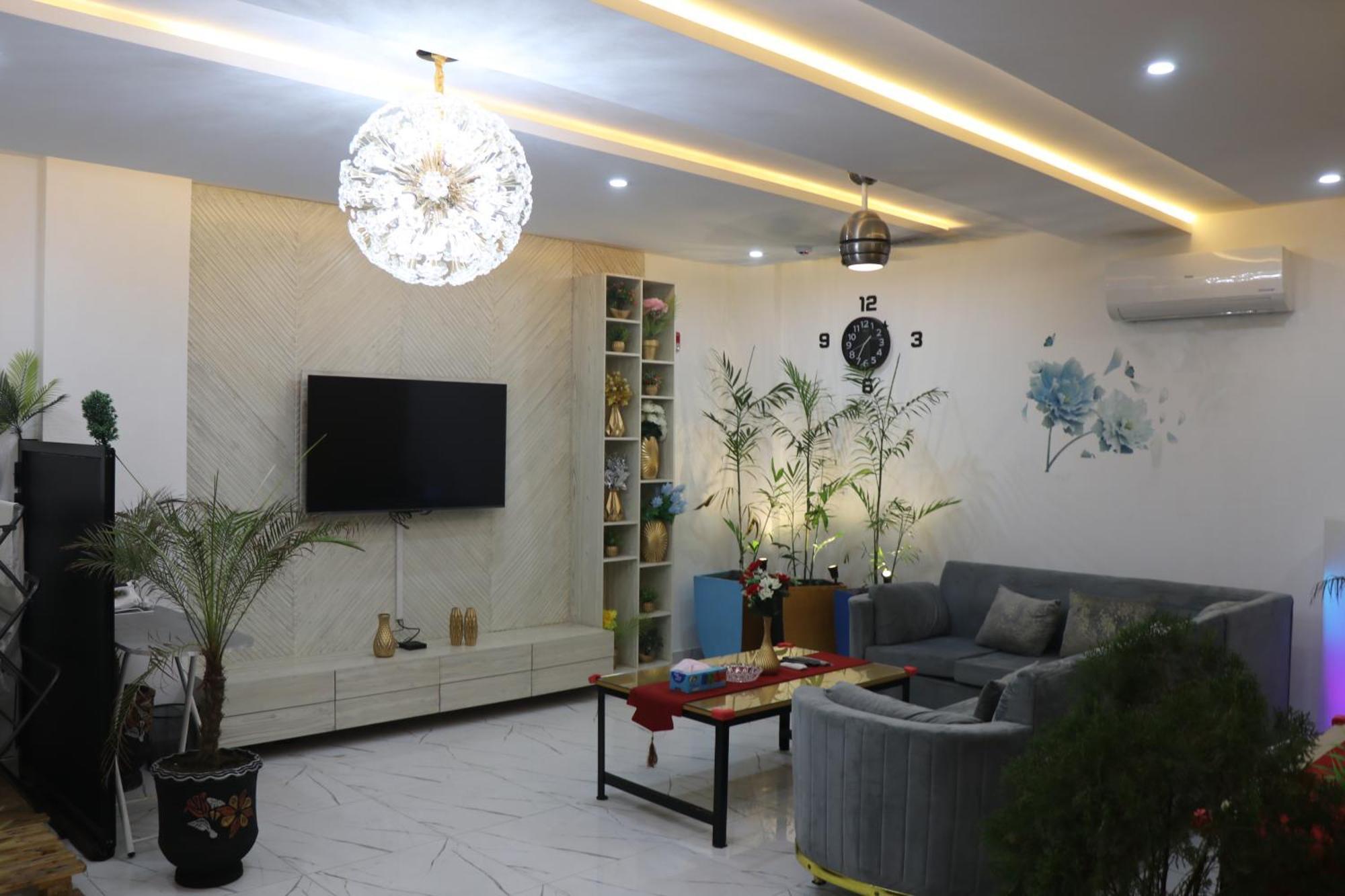 Luxury Manzil Apartment Lahore Exterior foto